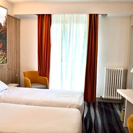 Kyriad Hotel Tours Centre Kültér fotó