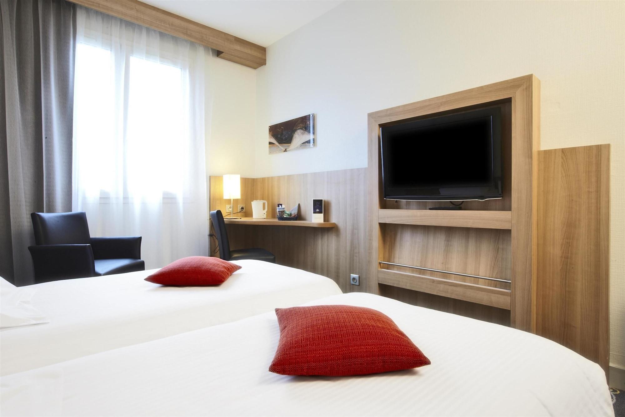 Kyriad Hotel Tours Centre Kültér fotó