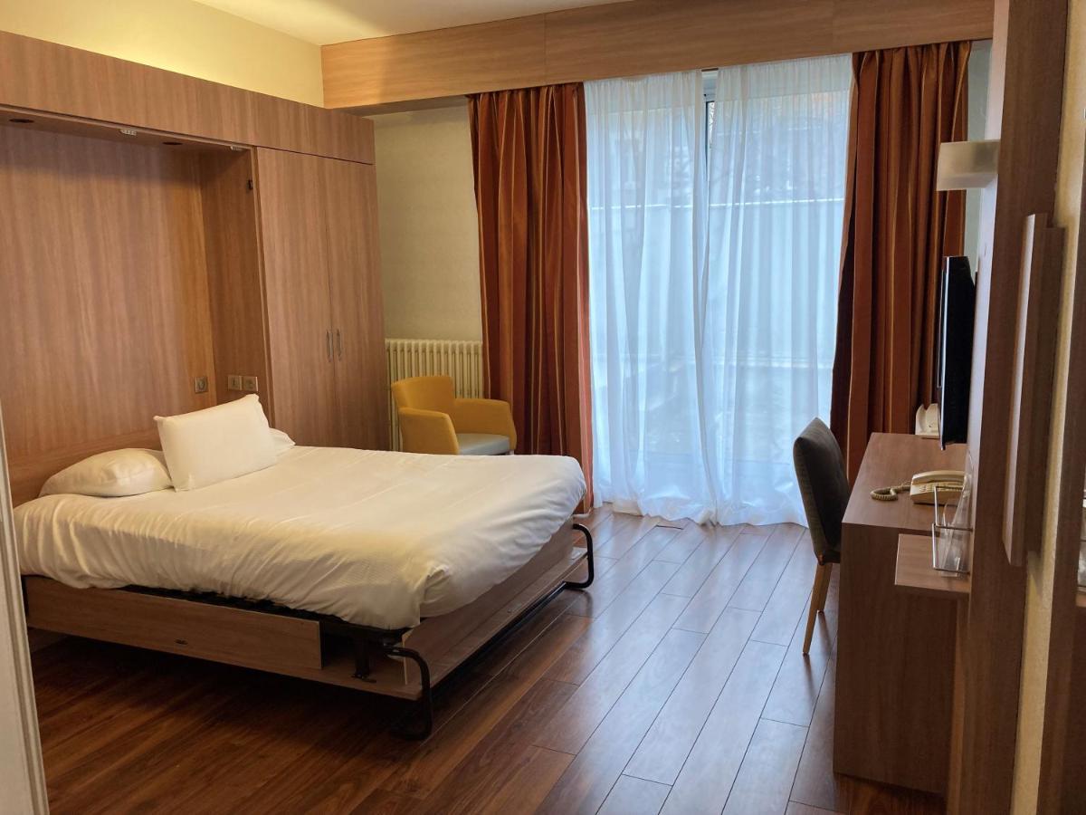 Kyriad Hotel Tours Centre Kültér fotó