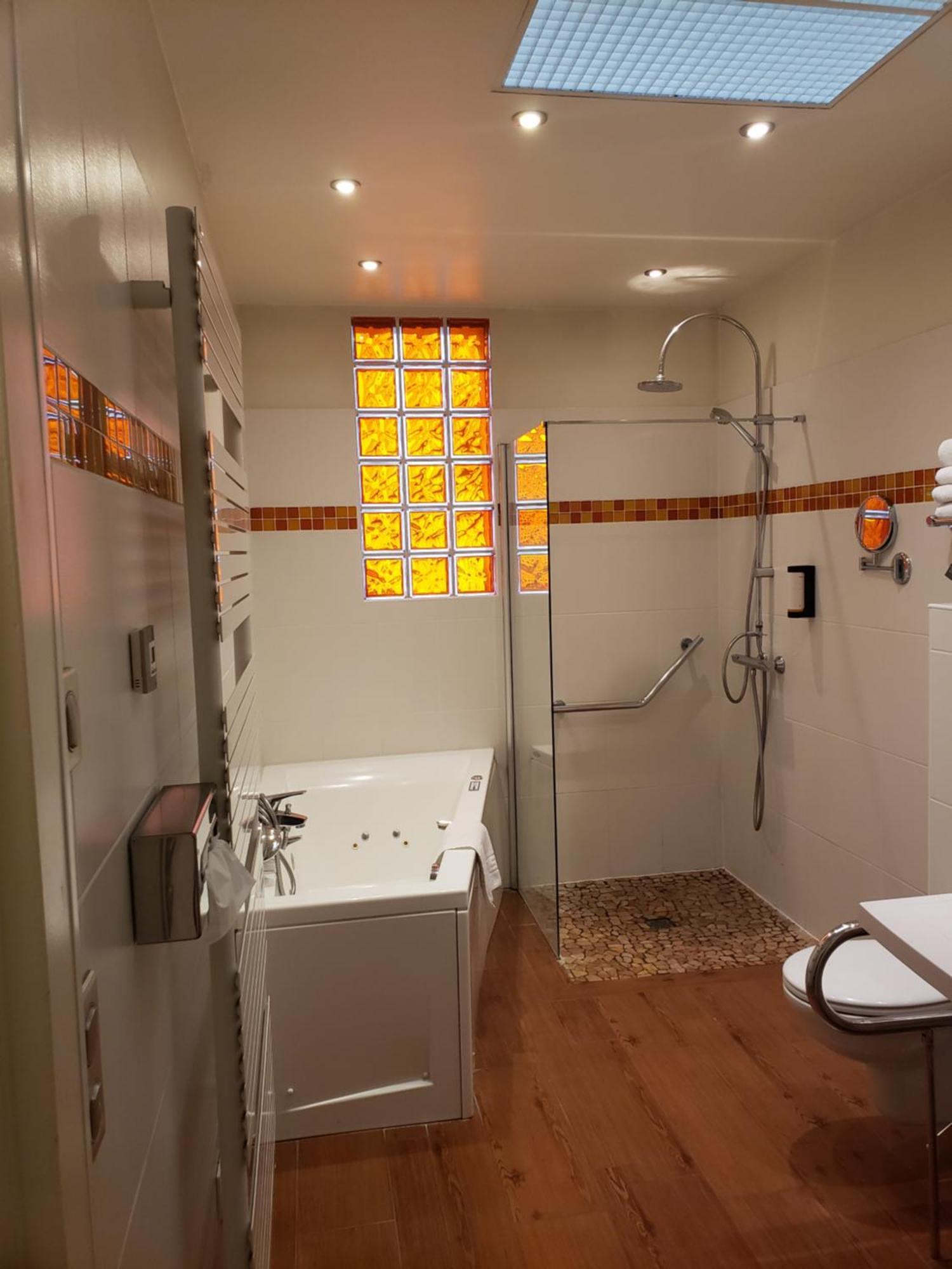Kyriad Hotel Tours Centre Kültér fotó