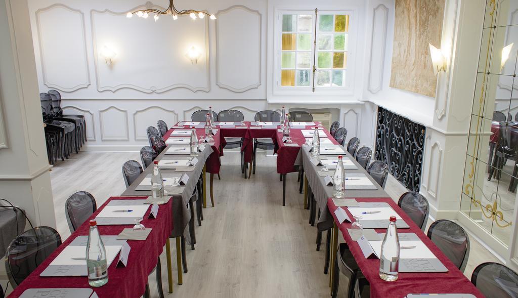 Kyriad Hotel Tours Centre Kültér fotó